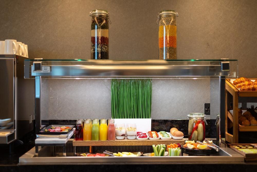 Hotel Crowne Plaza London Heathrow T4 By Ihg Hillingdon Exterior foto